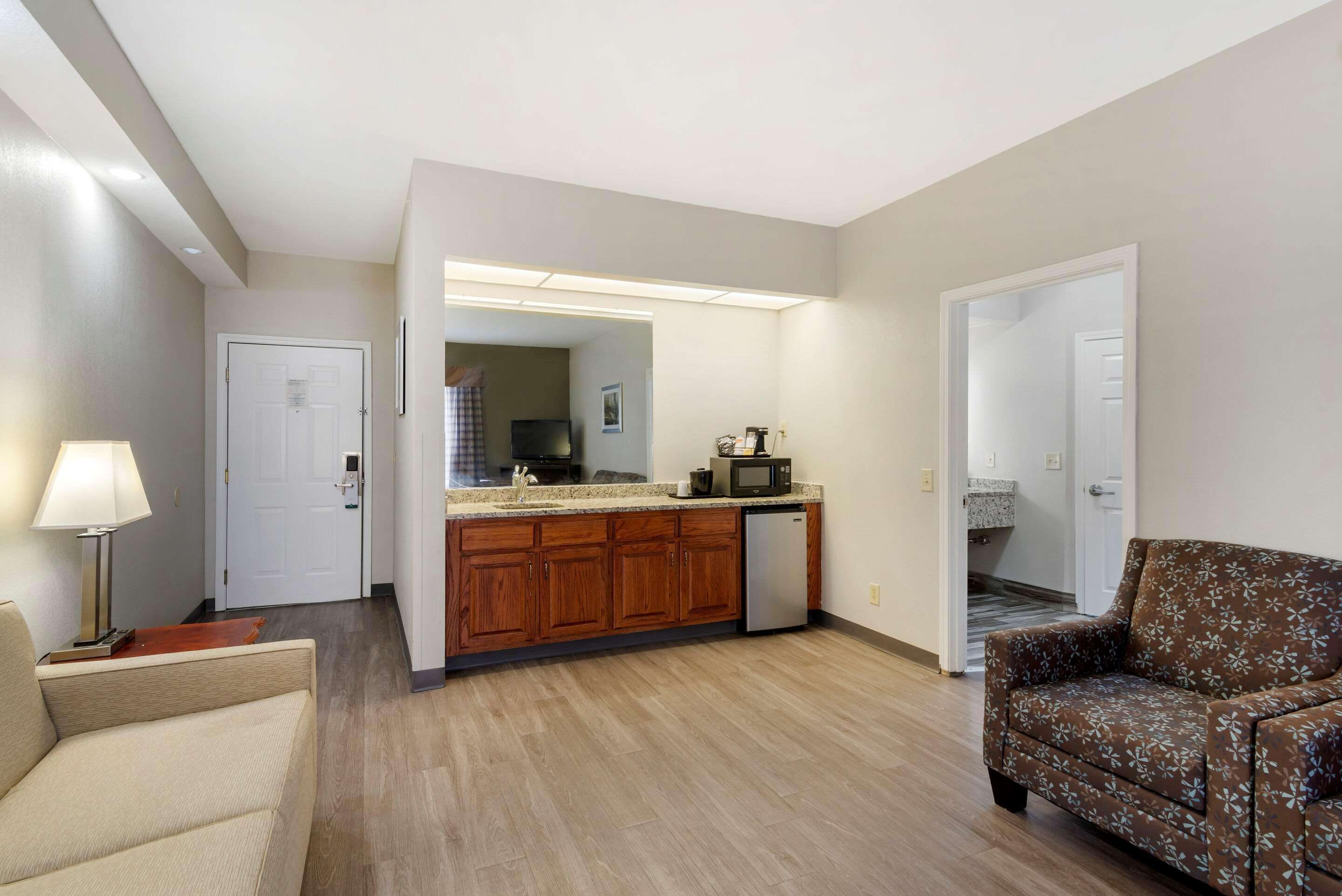 Quality Inn Newnan - Atlanta South Buitenkant foto
