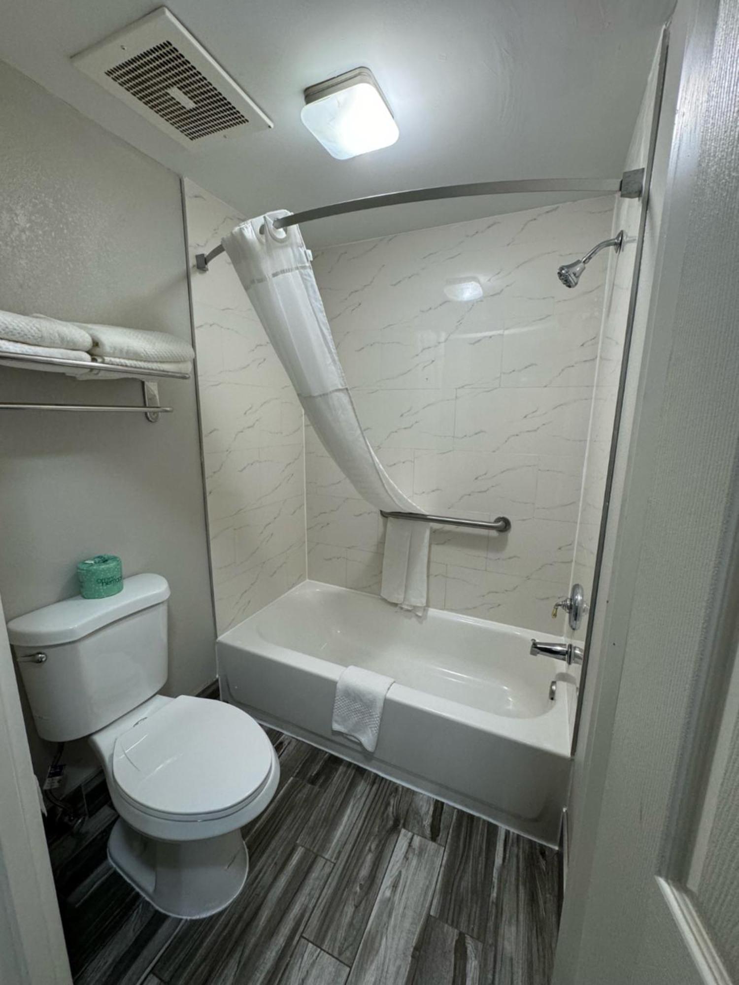 Quality Inn Newnan - Atlanta South Buitenkant foto