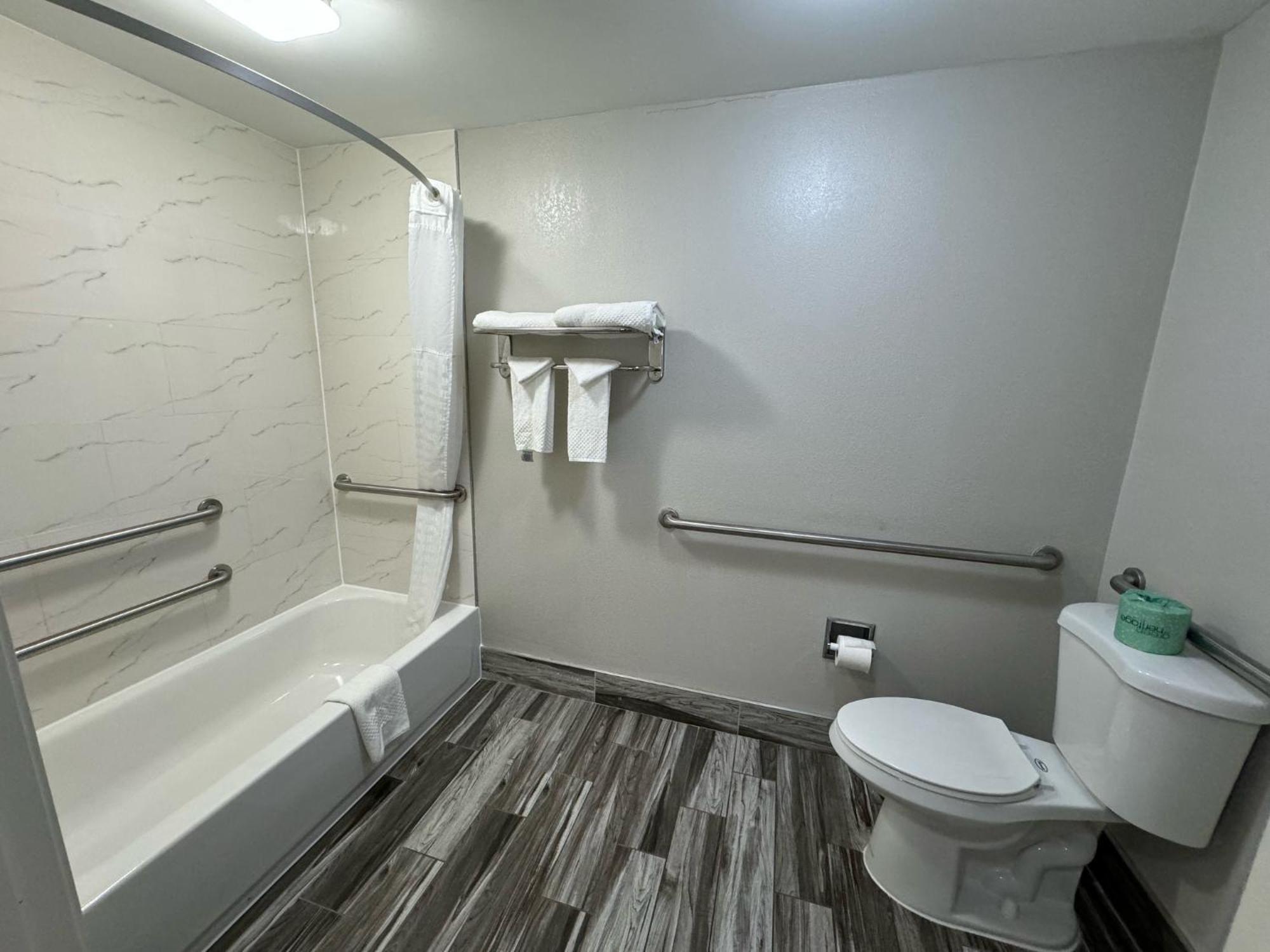 Quality Inn Newnan - Atlanta South Buitenkant foto